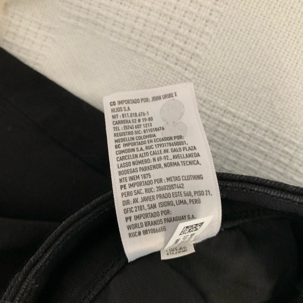 AE Dream Stretch High-Waisted Jegging Jean in Proper Black Size 4R - Picture 8 of 9